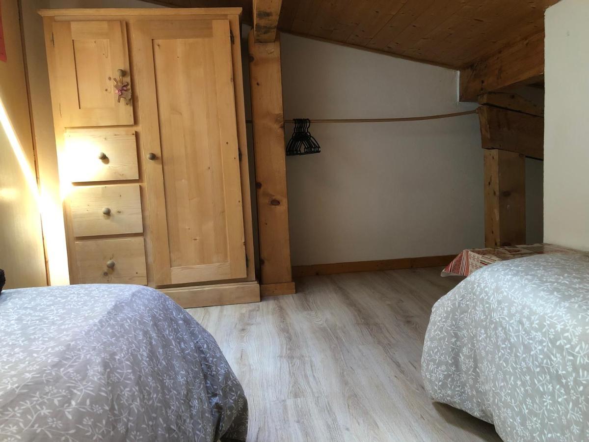 Central Hostel Châtel Zewnętrze zdjęcie
