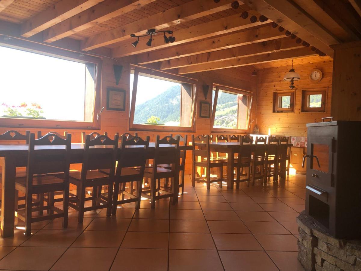 Central Hostel Châtel Zewnętrze zdjęcie