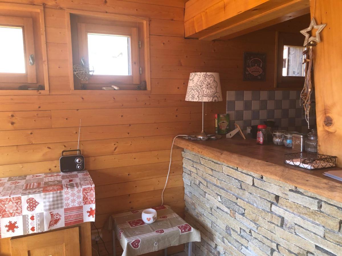 Central Hostel Châtel Zewnętrze zdjęcie