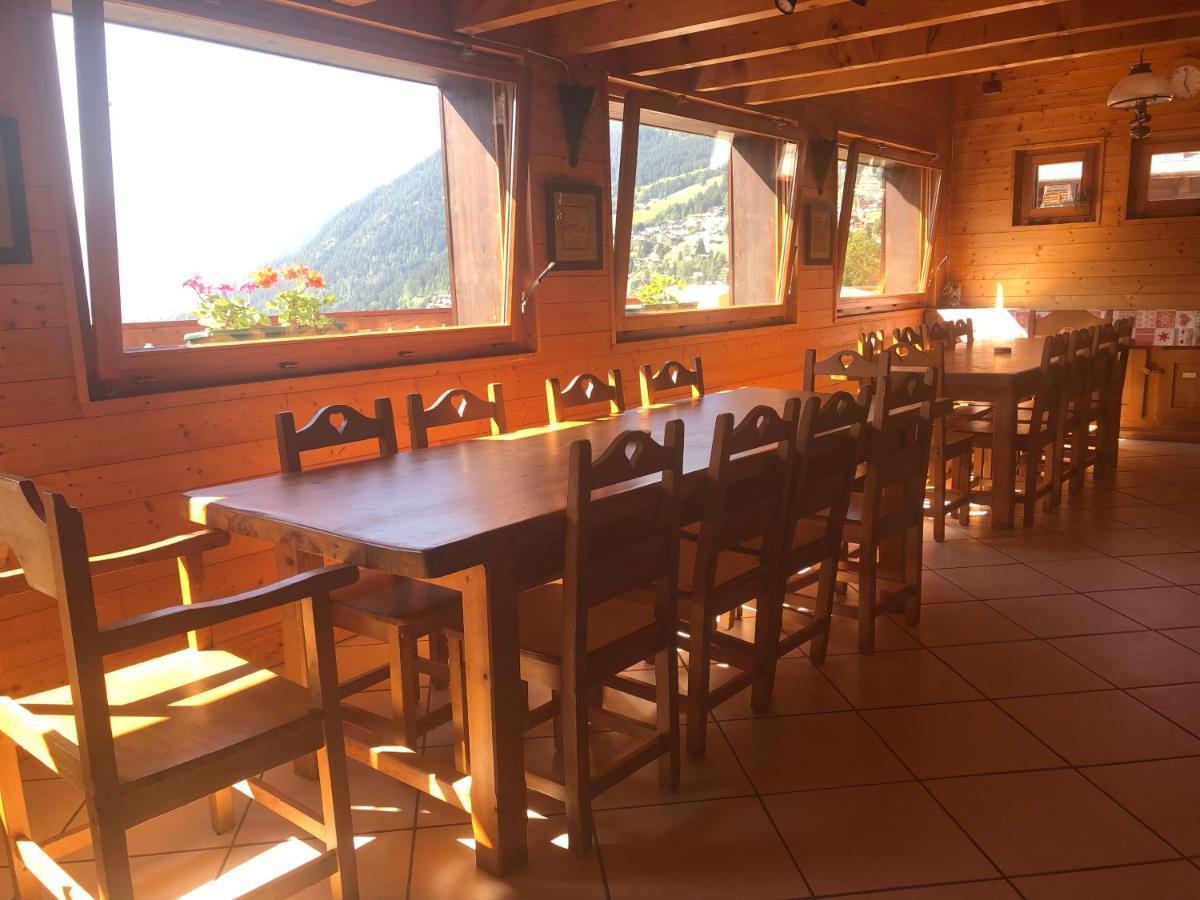 Central Hostel Châtel Zewnętrze zdjęcie