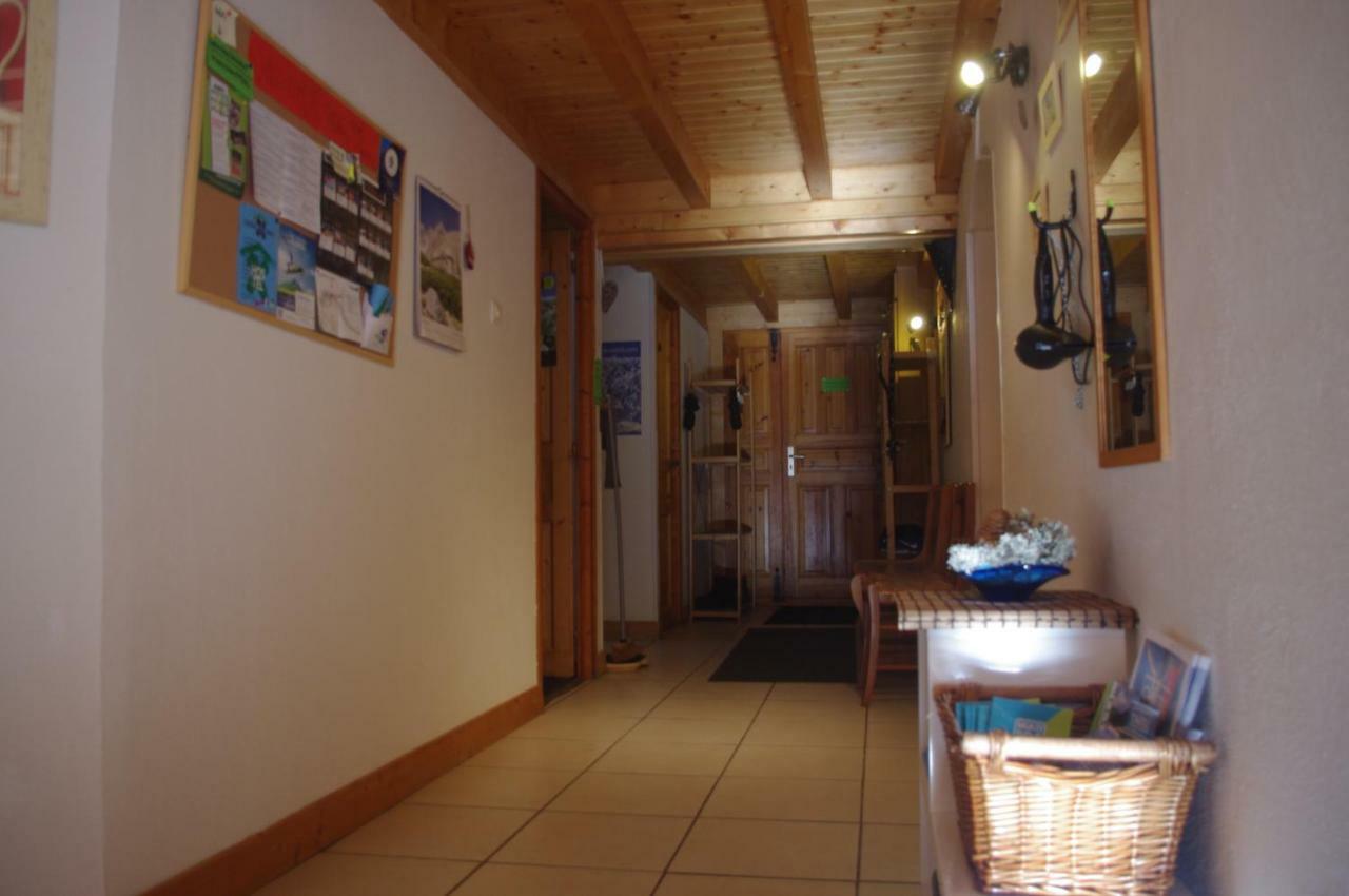 Central Hostel Châtel Zewnętrze zdjęcie